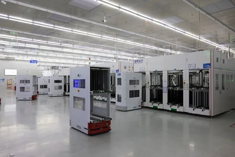 N型電池技術(shù)革命與數(shù)據(jù)科技服務(wù) 誰將引領(lǐng)未來能源新航向？